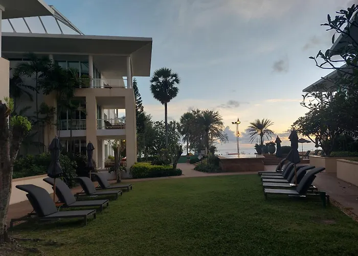 Karon Beachfront Apartment 703