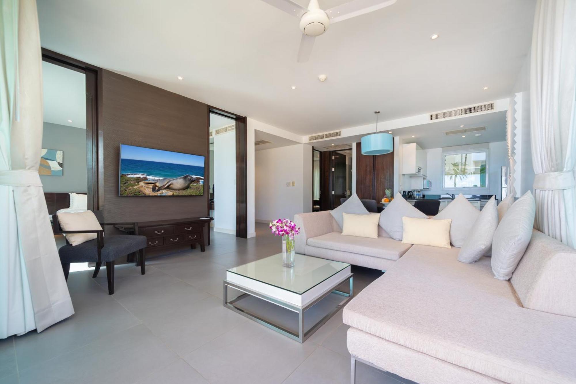 อพาร์ทเม้น Beachfront 703 Karon