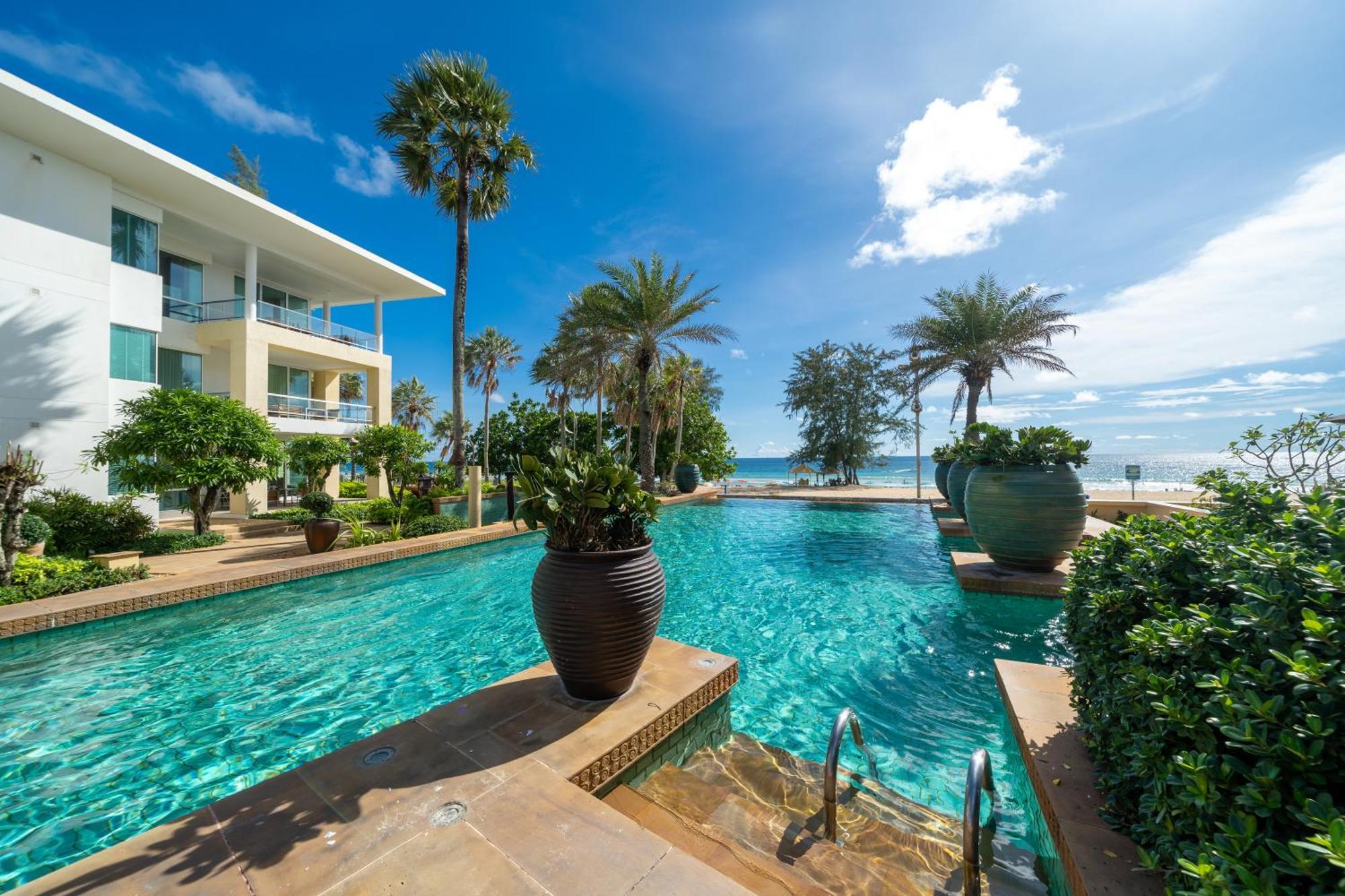 อพาร์ทเม้น Beachfront 703
