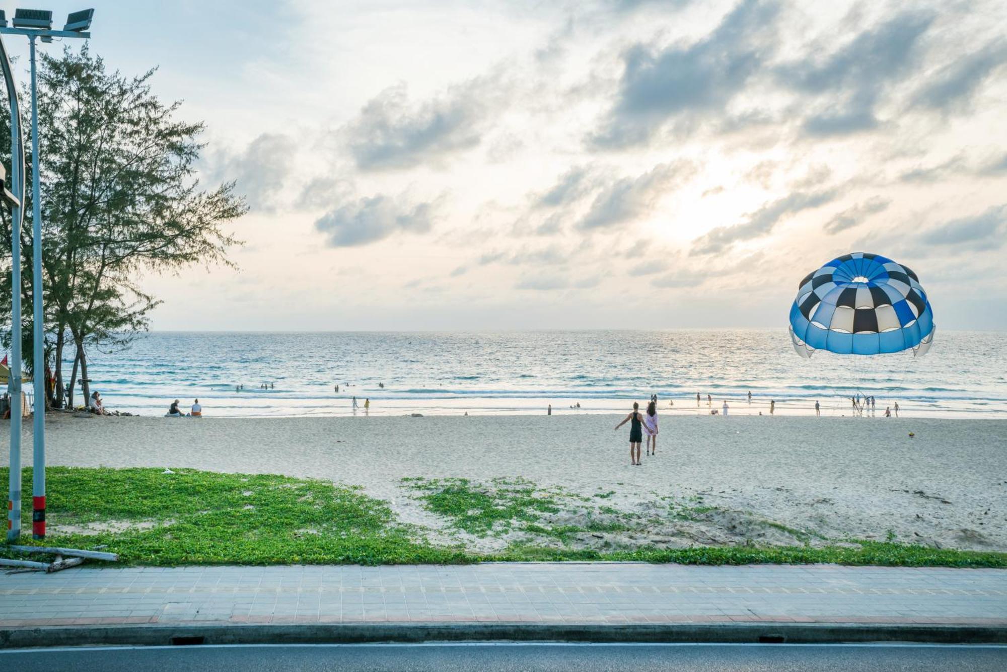 Beachfront 703 อพาร์ทเม้น *